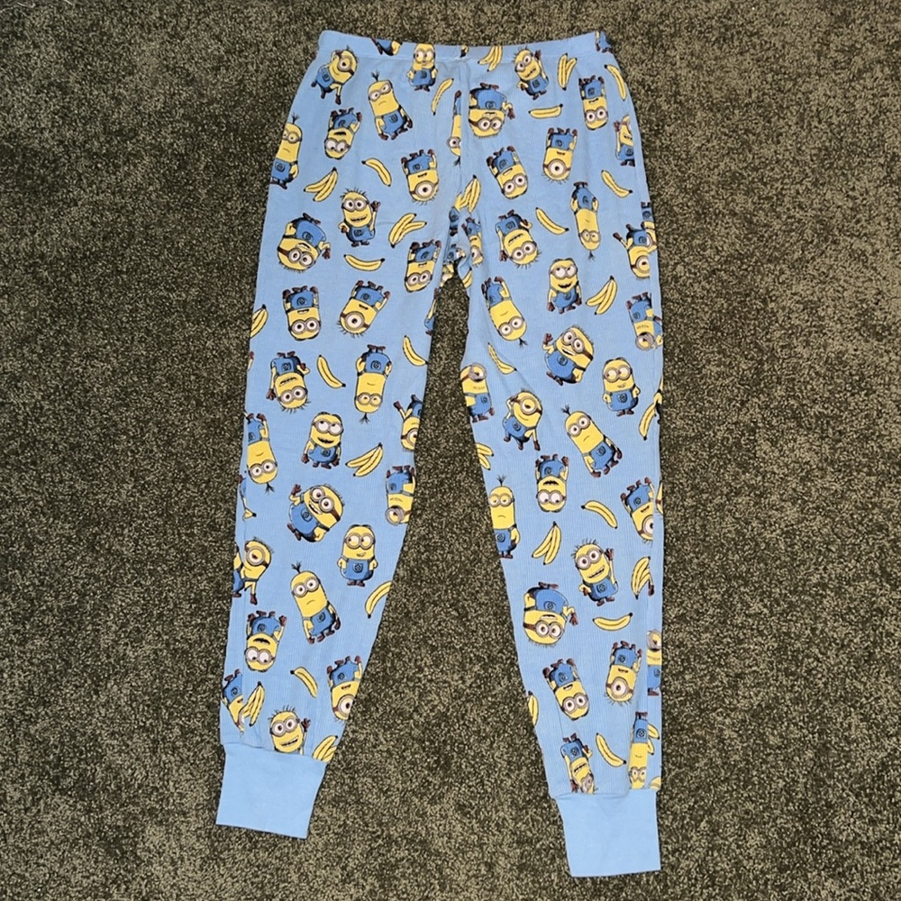 NWOT Despicable Me Minions pajama set thermals - Picture 9 of 9